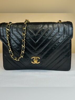CHANEL Rare Early‑80s Chevron Lambskin Turnlock Envelope Bag 24K Gold‑Plated